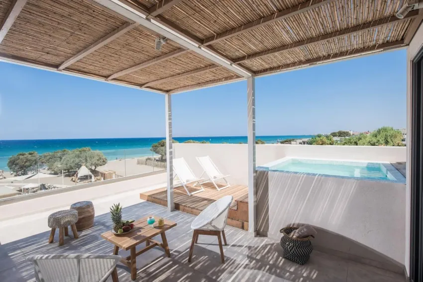 Enorme Teatro Beach Hotel 4*-9