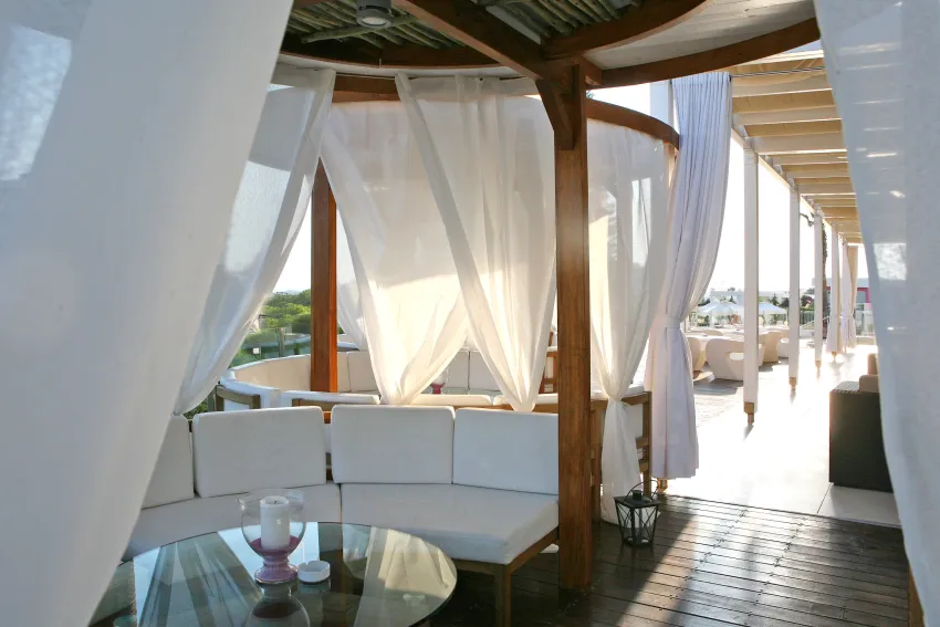 Napa Mermaid Hotel & Suites 4*-110