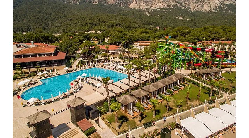 CRYSTAL FLORA BEACH RESORT & SPA  5*-28