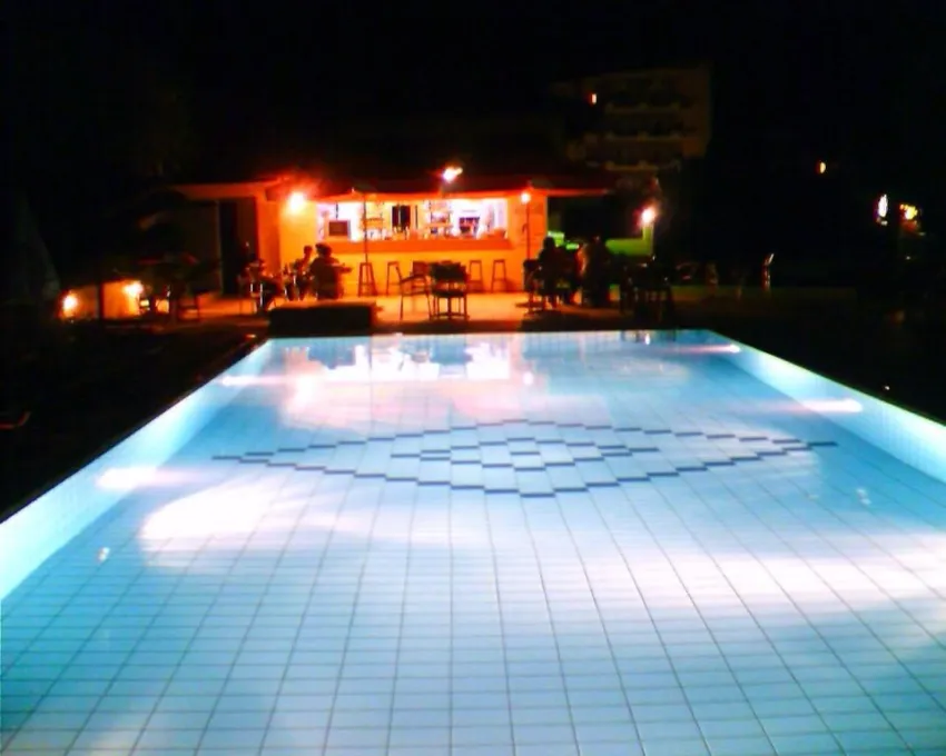 Eleni Palace Apts 3*-5