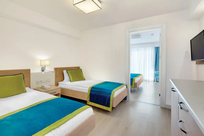 SIDE SU HOTEL (ADULT ONLY 16+)  4*-17