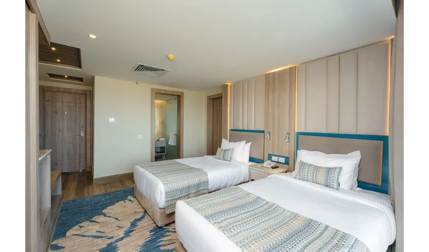 TITANIC PEARL RESORT  5*-8