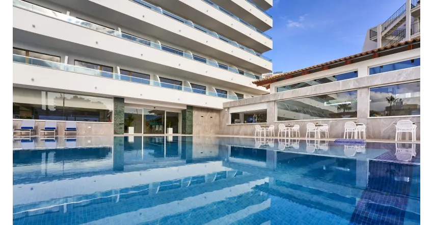 Globales Torrenova Adults Only 3*-14