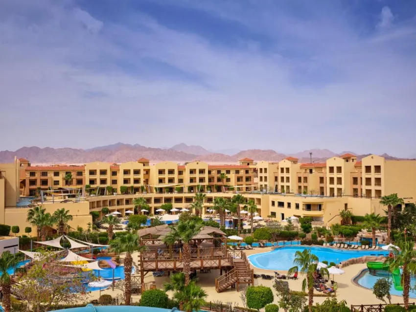 CORAL SEA AQUA CLUB  4*-80
