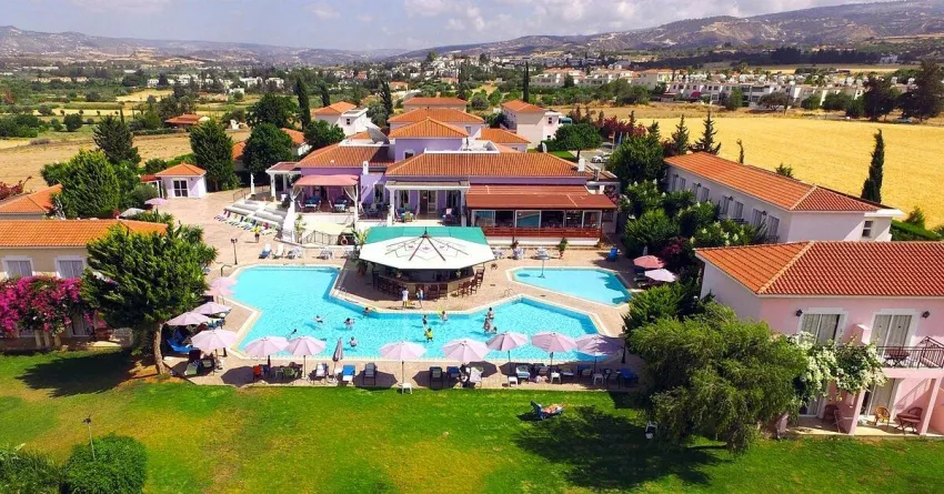 Akamanthea Holiday Village 3*-8