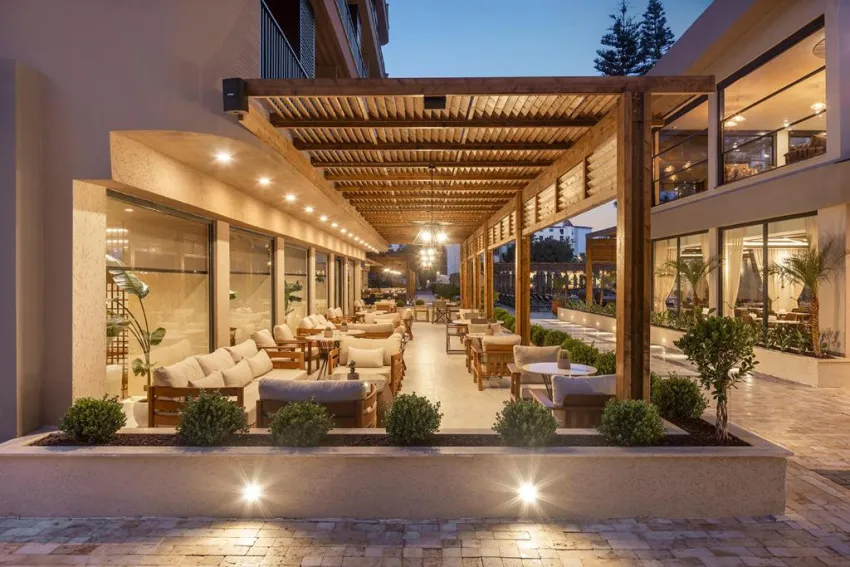 KAIA CORACESIUM  4*-8