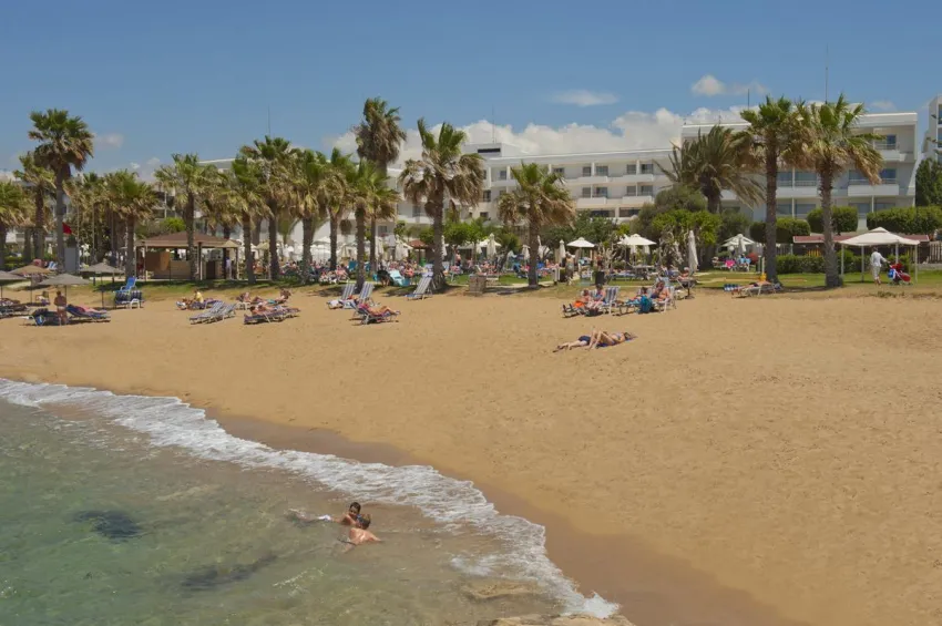 Louis Ledra Beach 4*-1