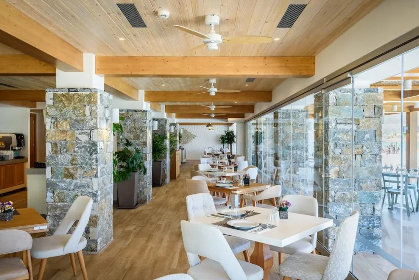 Solimar White Pearl (Adults Only 17+) 4*-29