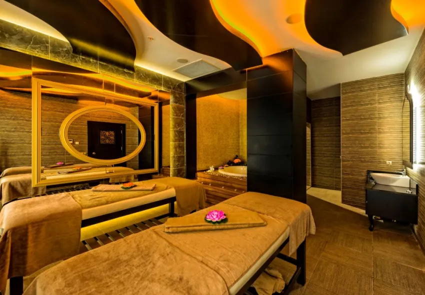 SERENIS HOTEL  5*-11