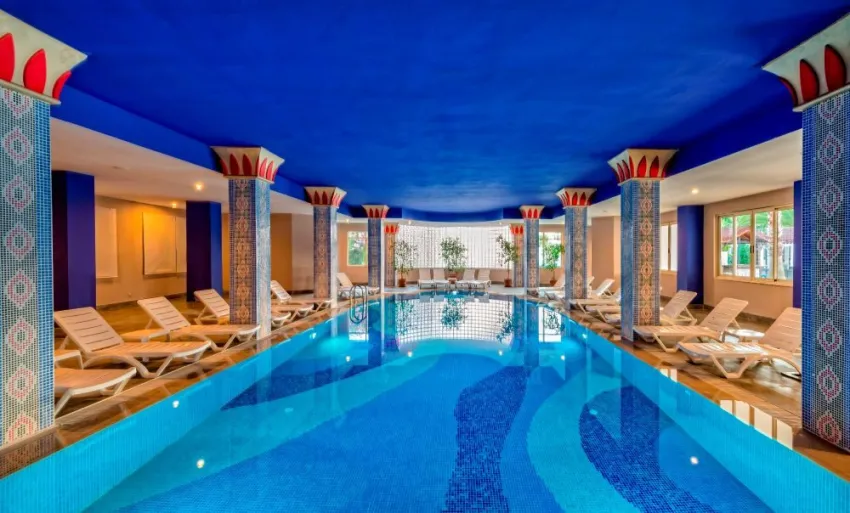 SERENIS HOTEL  4*-13