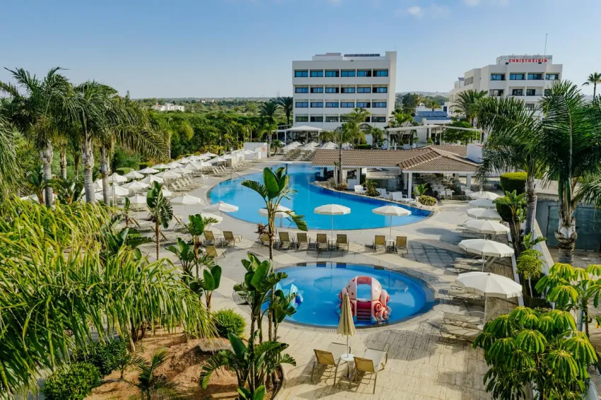 Christofinia 4*-26