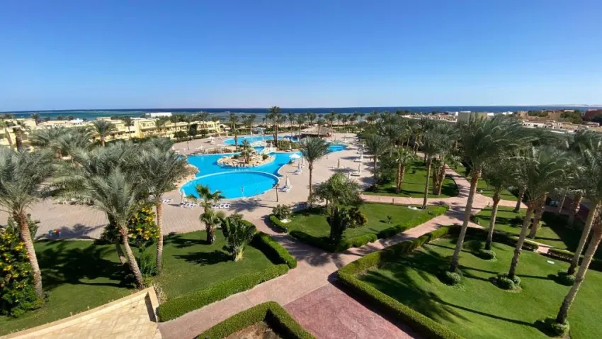 AMWAJ OYOUN HOTEL & RESORT  5*-58