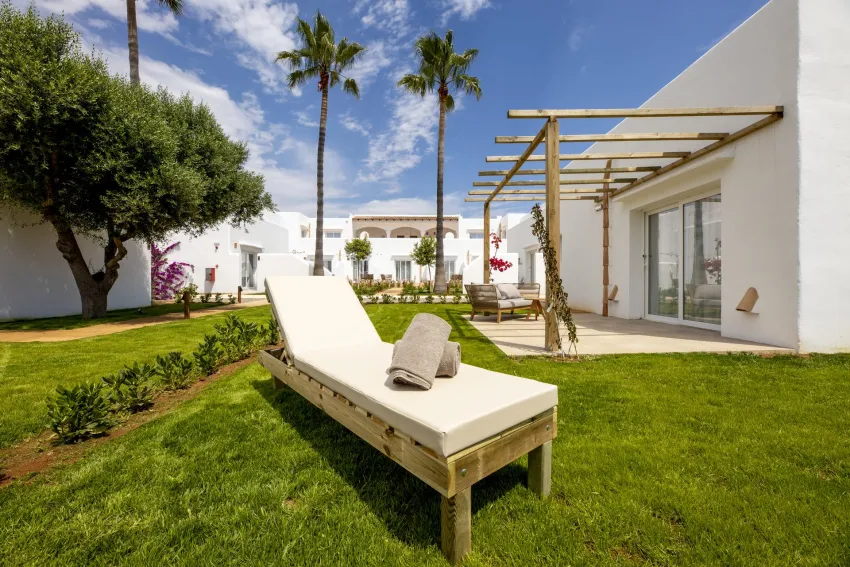 Eques Petit Resort 4*-18