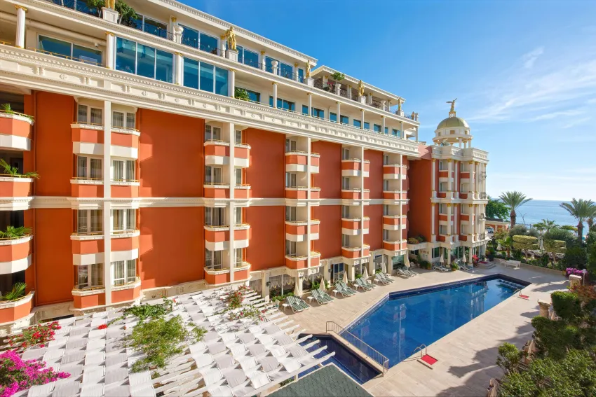 Antique Roman Palace (Adults Only 16+) 5*-7