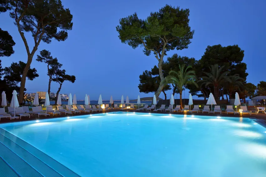 Melia South Beach 4*-389