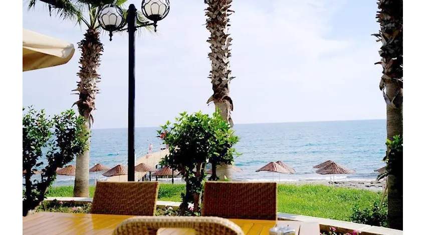 ANITAS BEACH HOTEL  4*-25