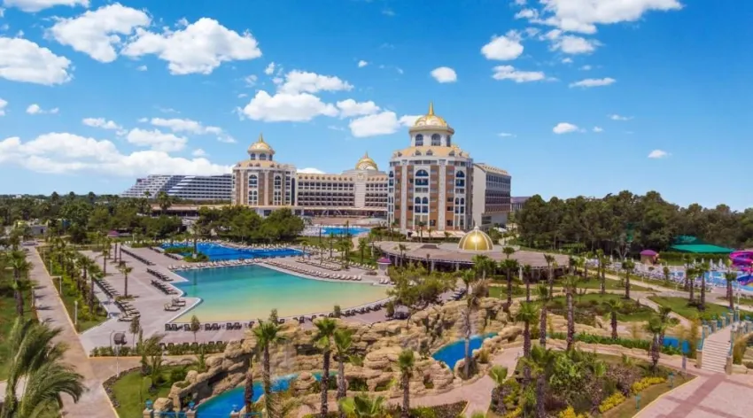 Delphin Be Grand 5*-7
