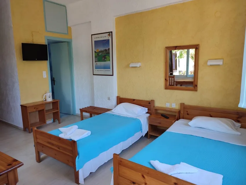 Fotoula Studios 2*-10