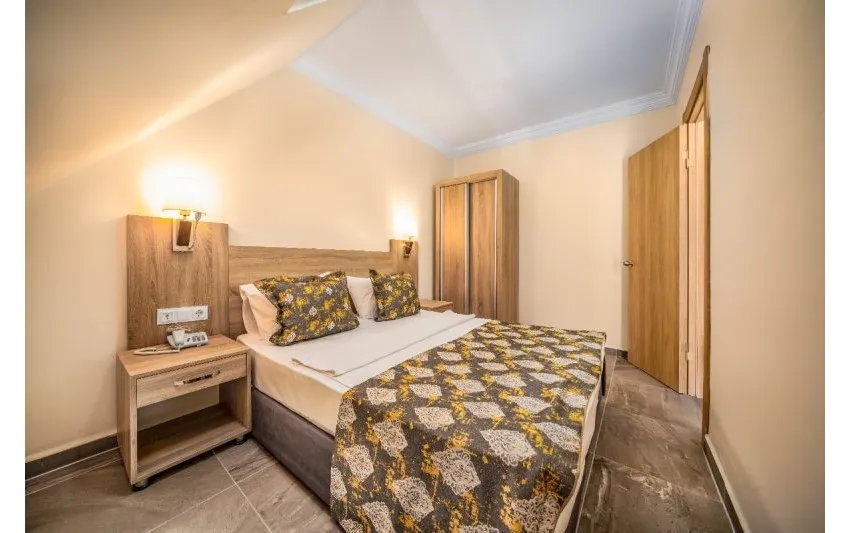 Arsi Paradise Beach Hotel 4*-4