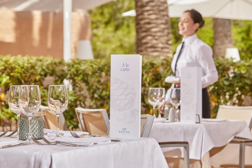 Zafiro Cala Mesquida 4*-70