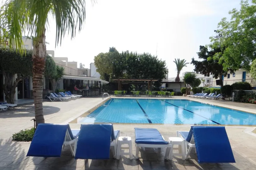 Green Bungalows Hotel Apartments 3*-3