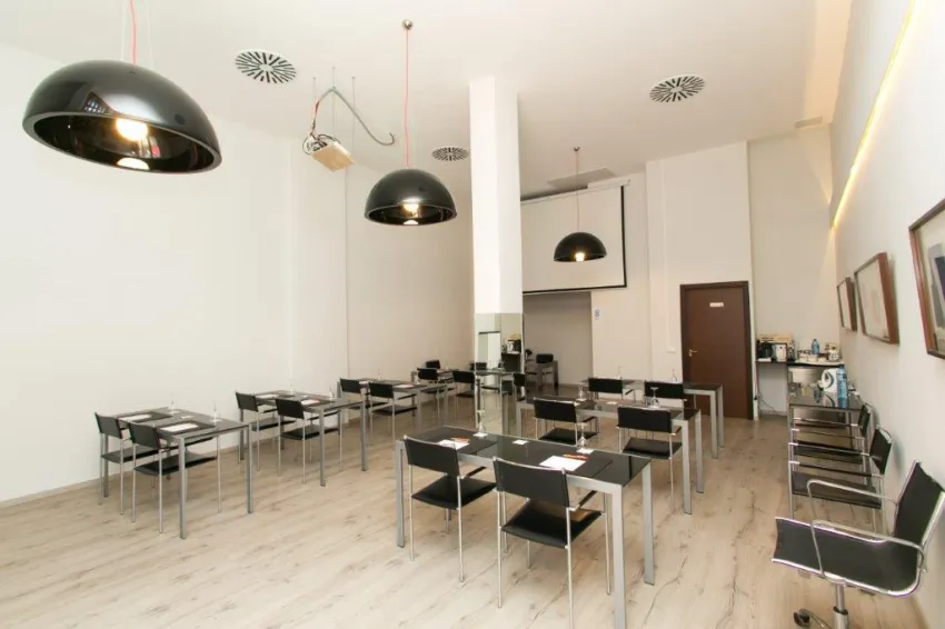 Artmadams Hotel 4*-130