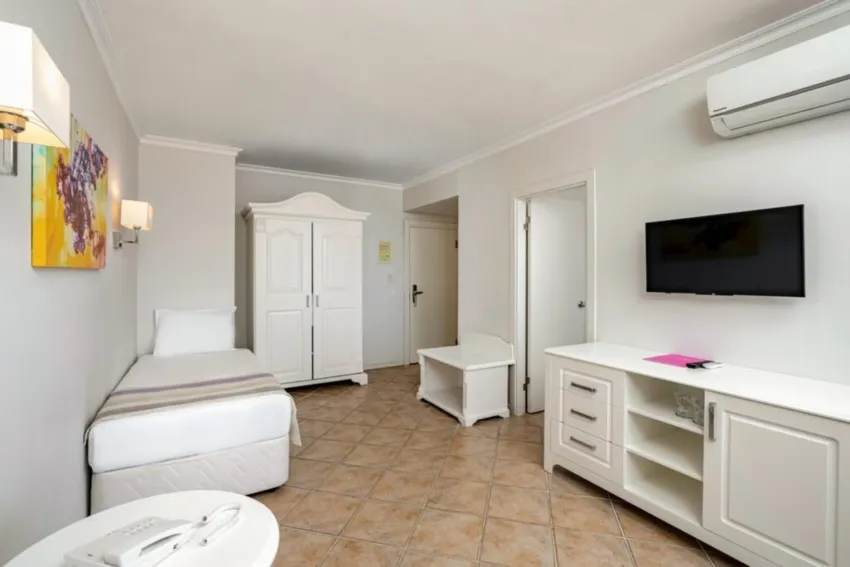 Iz Flower Side Beach Hotel 4*-11