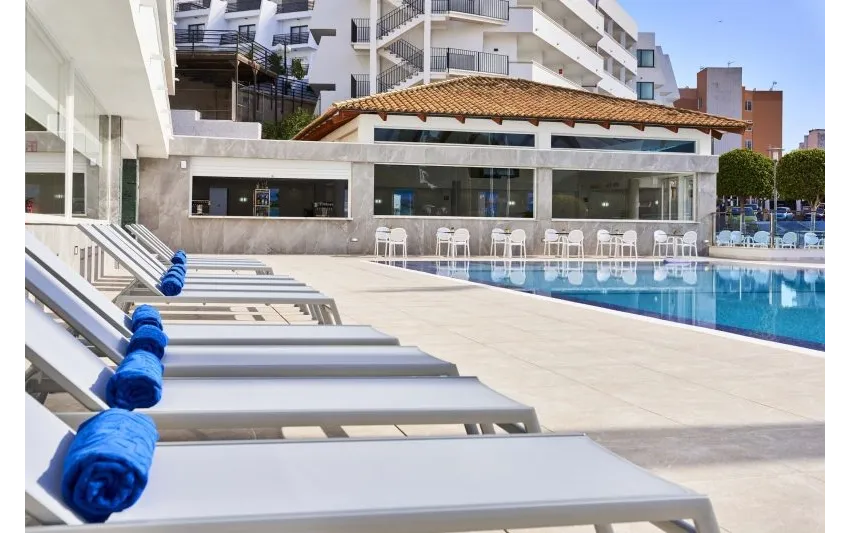 Globales Torrenova Adults Only 3*-16