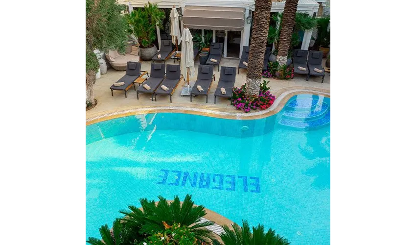 Elegance East Hotel - Boutique Class 4*-30