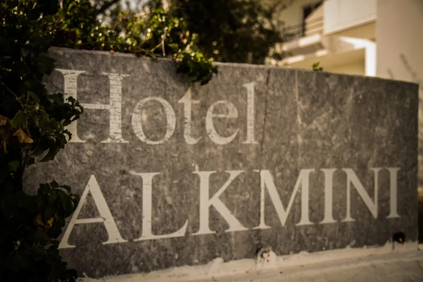 Alkmini Apartments 3*-3