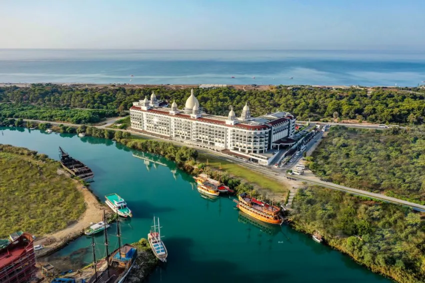 DIAMOND PREMIUM HOTEL & SPA  5*-23