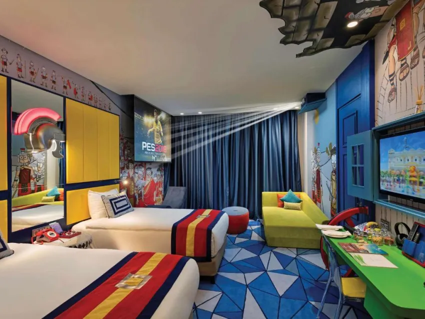 THE LAND OF LEGENDS KINGDOM HOTEL  5*-35