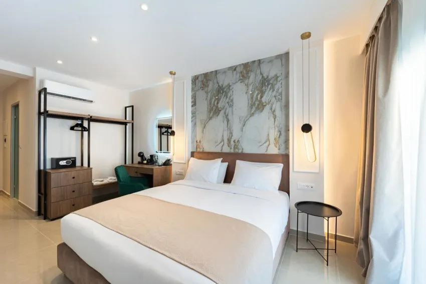 Philia Center Suites 4*-4