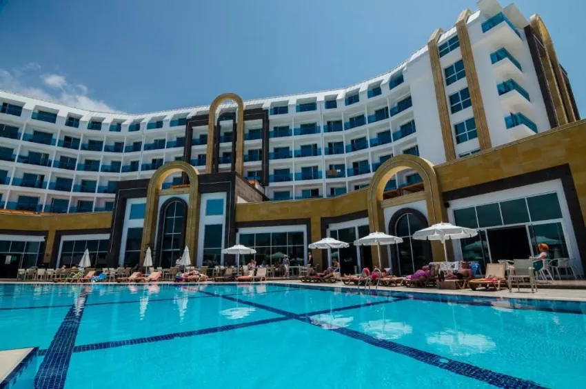 THE LUMOS DELUXE RESORT HOTEL & SPA  5*-6