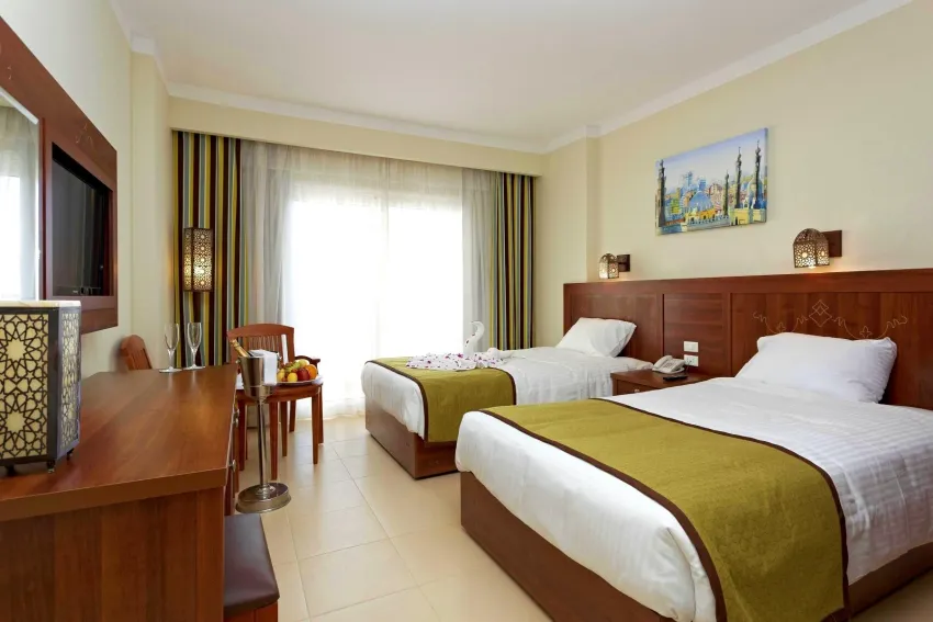 ROYAL STAR BEACH RESORT  4*-5