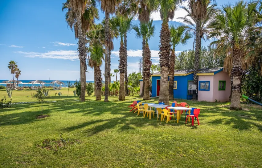 Royal Atlantis Beach Hotel 4*-23