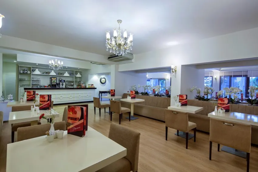 BELLIS DELUXE HOTEL  5*-20