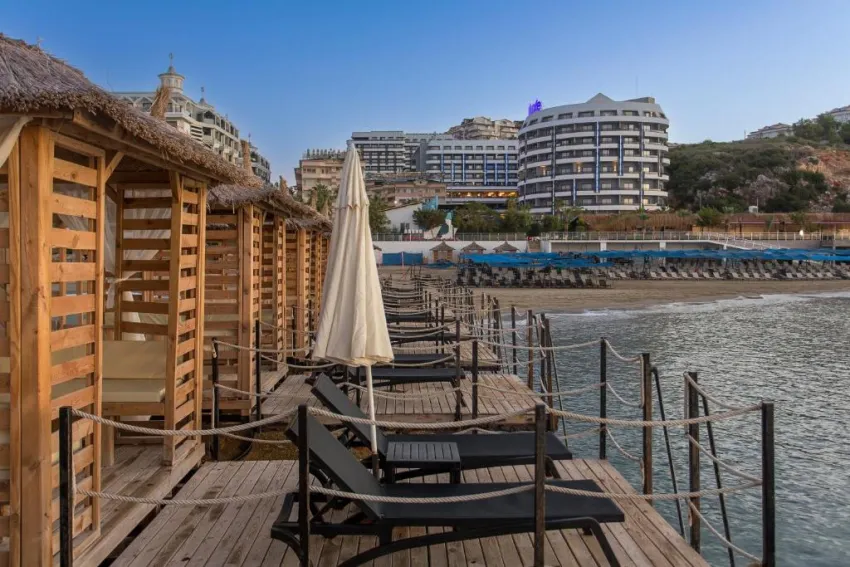 NOXINN DELUXE HOTEL  5*-6