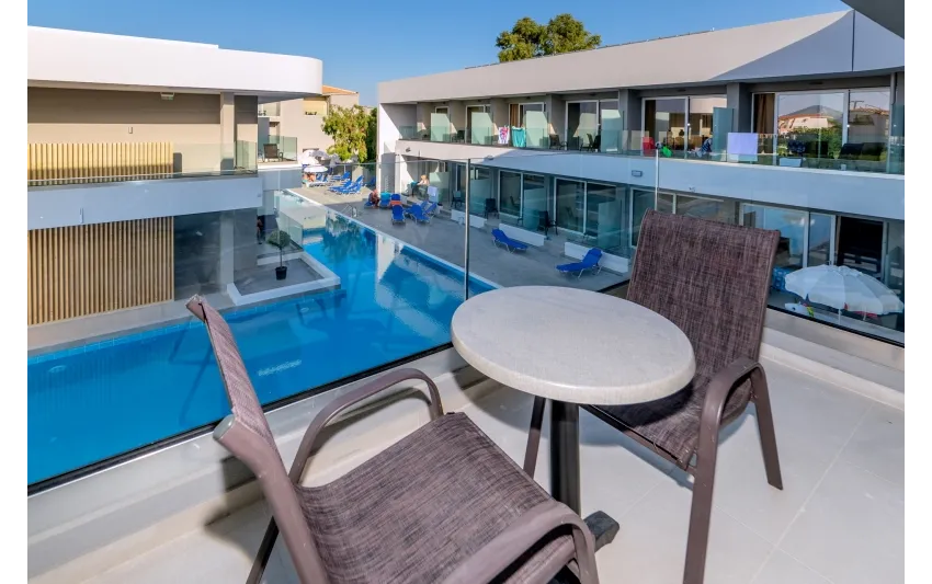 White Olive Premium Laganas 4*-3