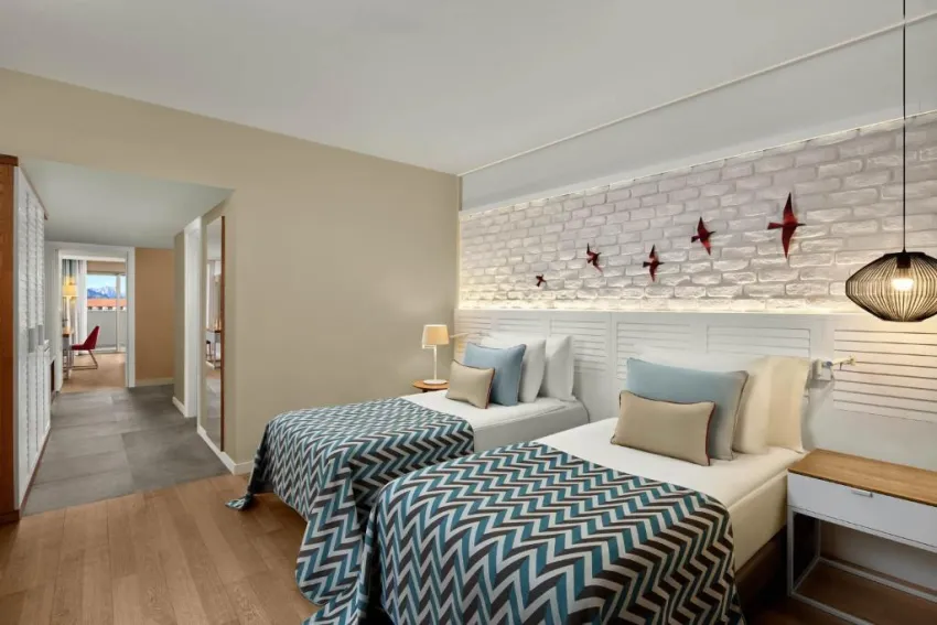 AKRA KEMER (EX. KEMER BARUT COLLECTION)  5*-46