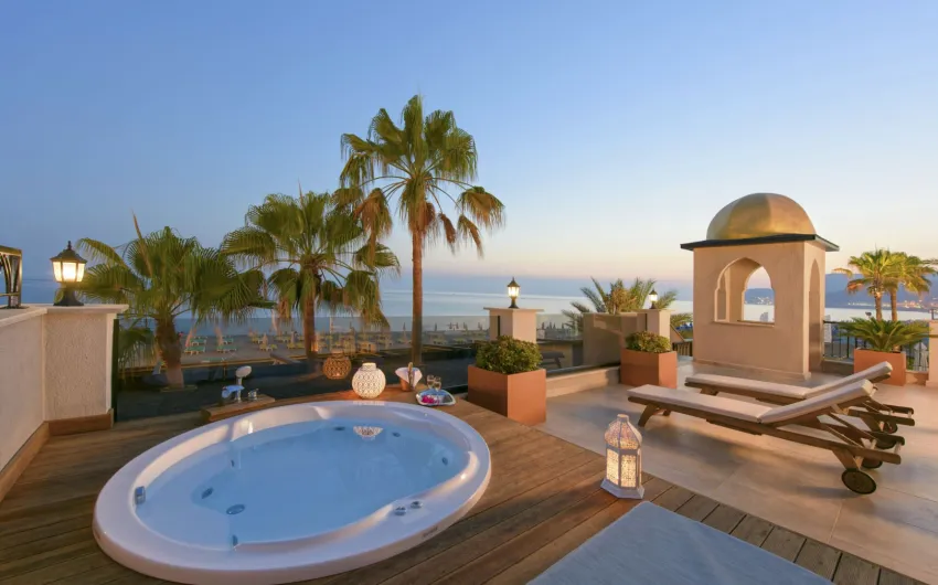 ALAADDIN BEACH HOTEL (ADULTS ONLY)  4*-17