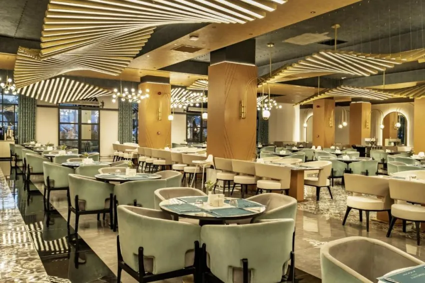 SERENITY QUEEN HOTEL  5*-35