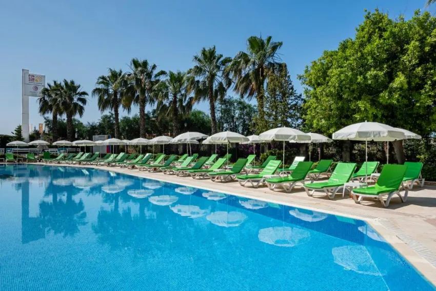 MIAROSA INCEKUM BEACH  5*-21