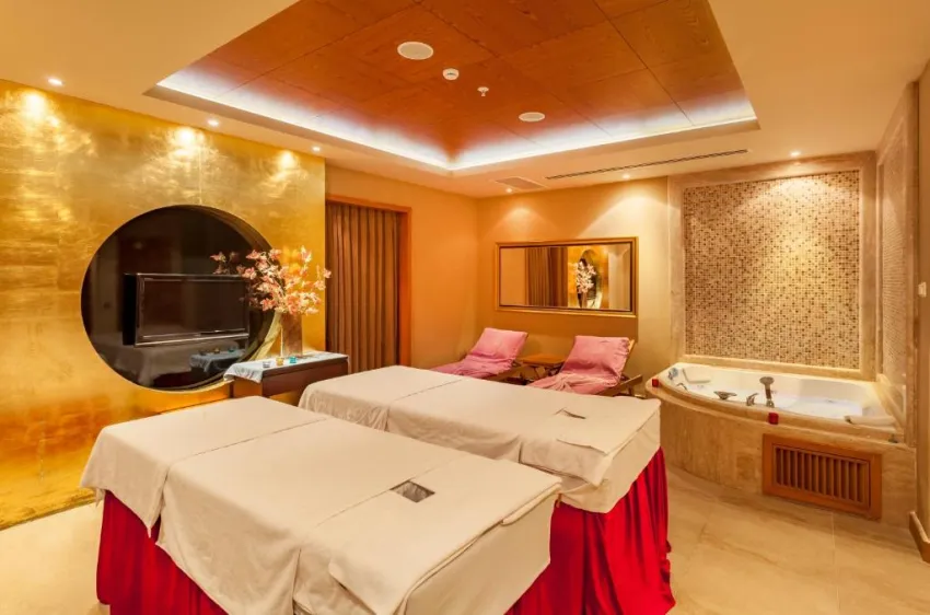 STARLIGHT RESORT SPECIAL ROOMS  5*-9