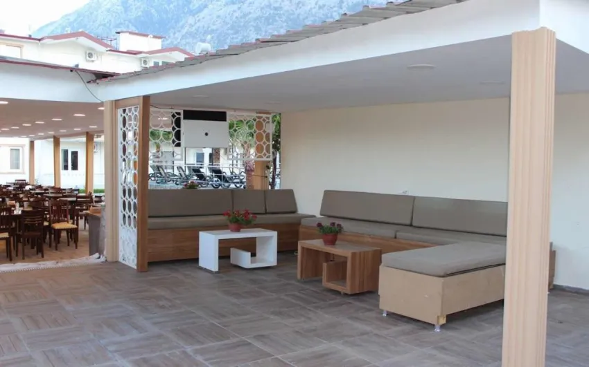 CASTLE PARK HOTEL  3*-2