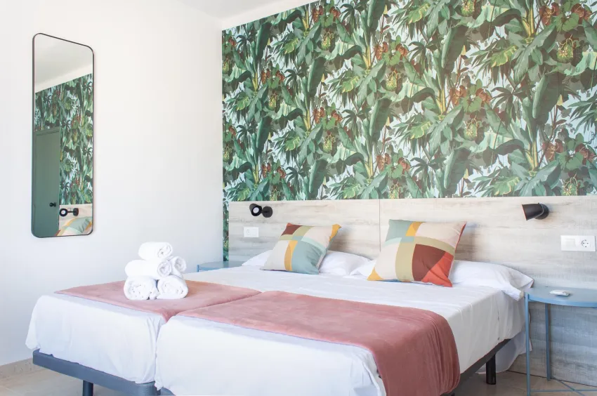 4U Miranda - Only Adults 3*-21