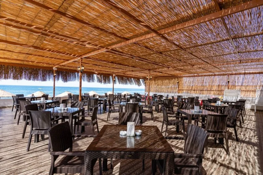 THE GARDEN BEACH HOTEL  5*-12