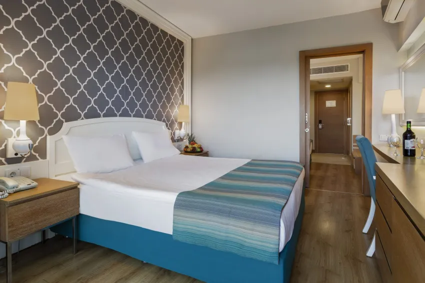 Sherwood Exclusive Lara 5*-25