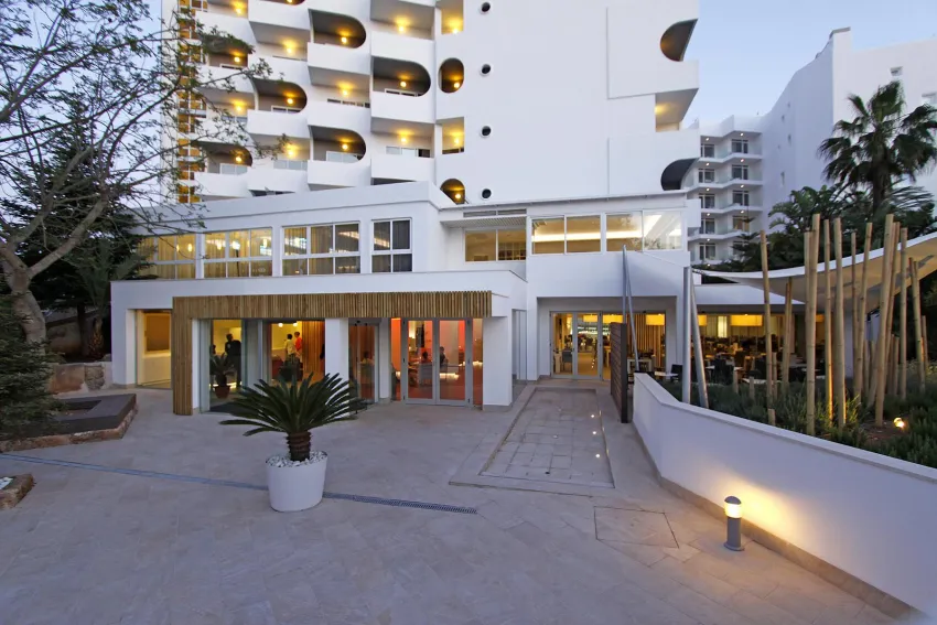 BG Pamplona Hotel 4*-12