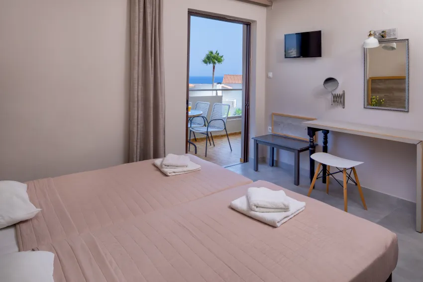 Nireas Hotel 2*-5